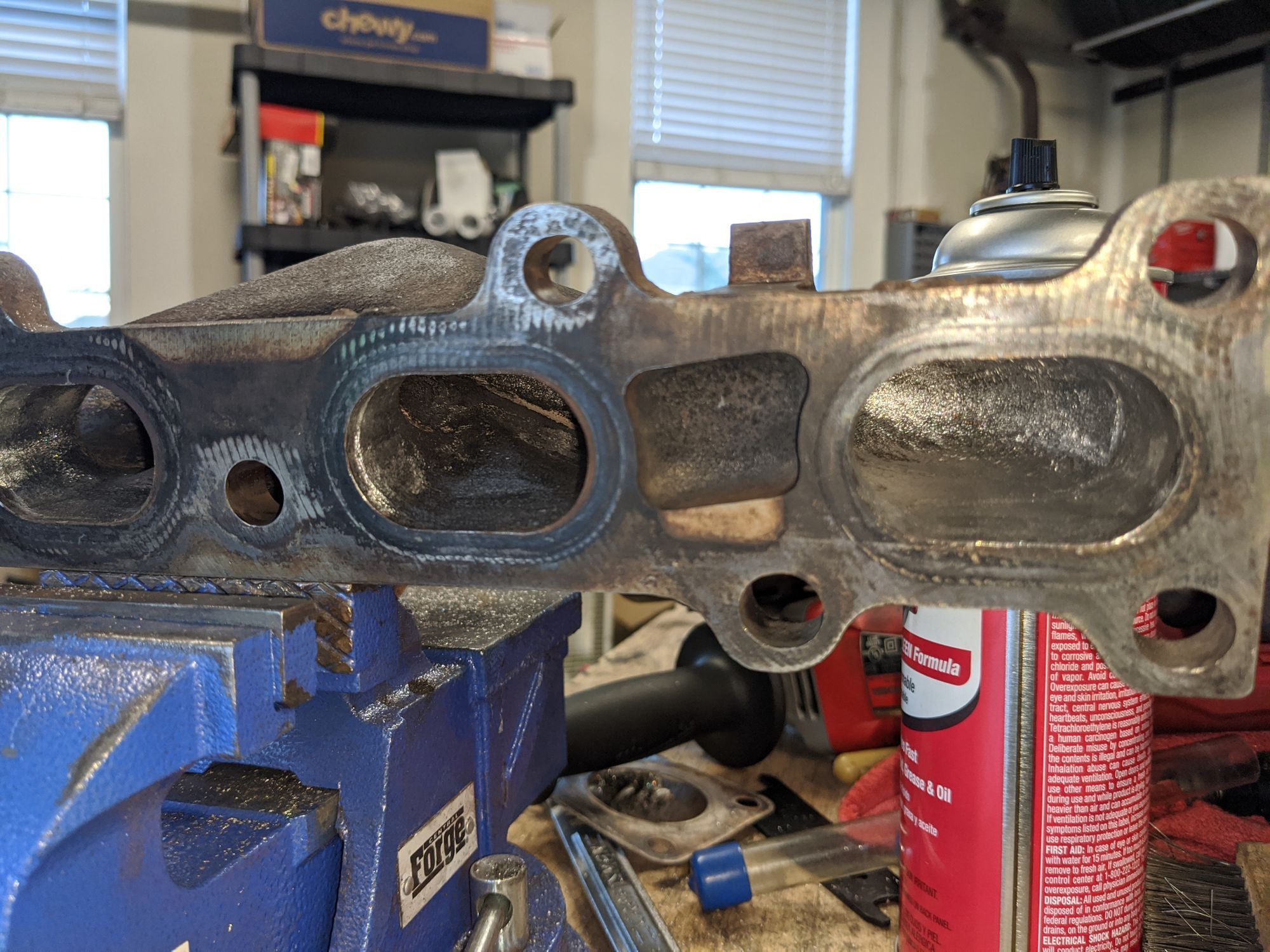 Mild exhaust manifold porting